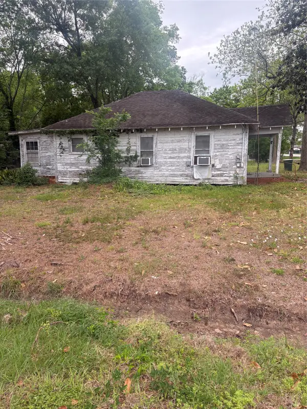 4290 Cleveland Street, Beaumont, TX 77703