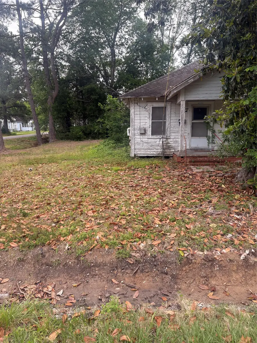 4290 Cleveland Street, Beaumont, TX 77703 - #2