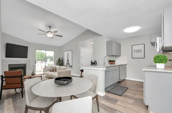 10101 S Gessner Road #811, Houston, TX 77071