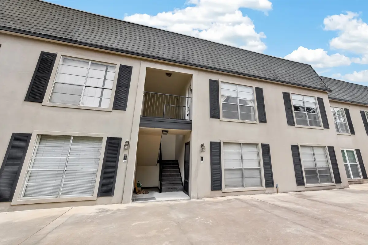 1800 Stoney Brook Drive #30, Houston, TX 77063 - #1