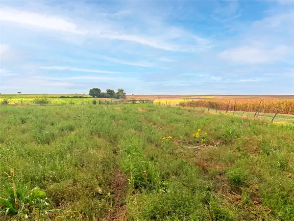 3000 County Road 352, Bartlett, TX 76511