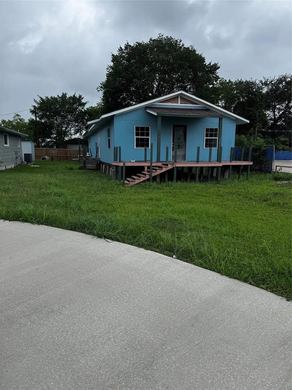 522 Grand Avenue, Bacliff, TX 77518 - #1