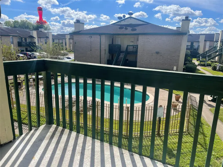 1516 Bay Area Boulevard #F6, Houston, TX 77058 - #2