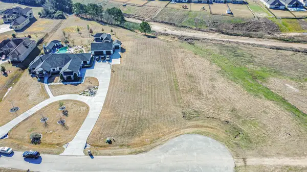 11725 Grandview Drive, Montgomery, TX 77356