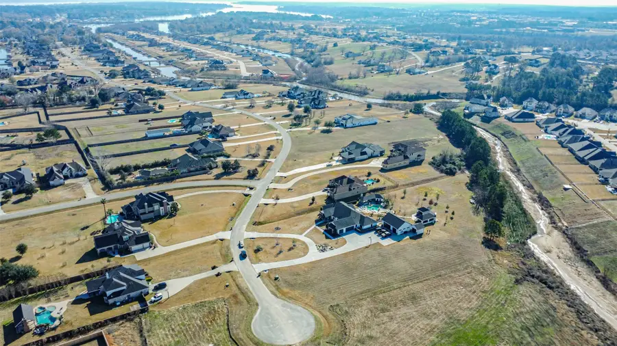 11725 Grandview Drive, Montgomery, TX 77356 - Image #3