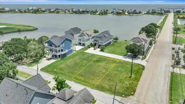 0 Hall Street, Lot 4, Seabrook, TX 77586