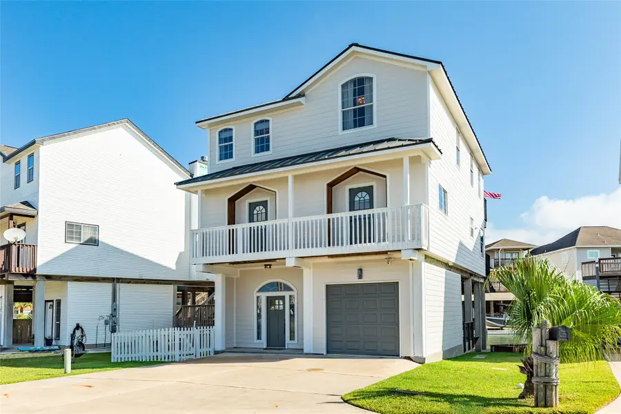 539 Sunset Circle, Tiki Island, TX 77554 - Image #2
