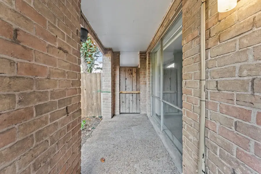 4627 Wild Indigo Street #591, Houston, TX 77027 - Image #2