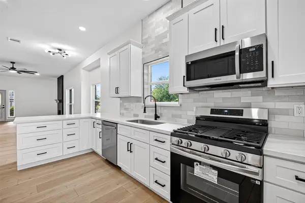1522 New Cedars Drive, Houston, TX 77062
