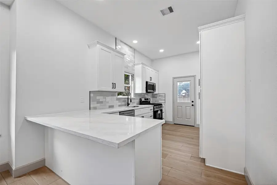 1522 New Cedars Drive, Houston, TX 77062 - #3