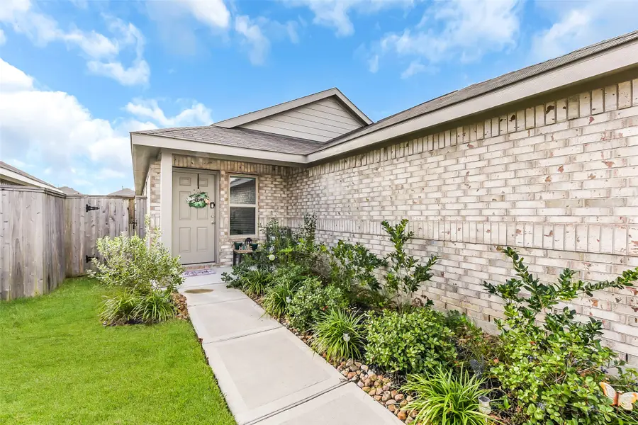 4146 Oakland View Street, Baytown, TX 77521 - Image #2