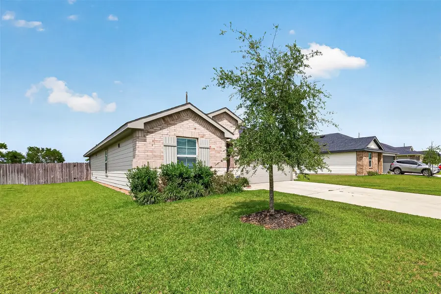1143 Buffalograss Trail, Sealy, TX 77474 - #2