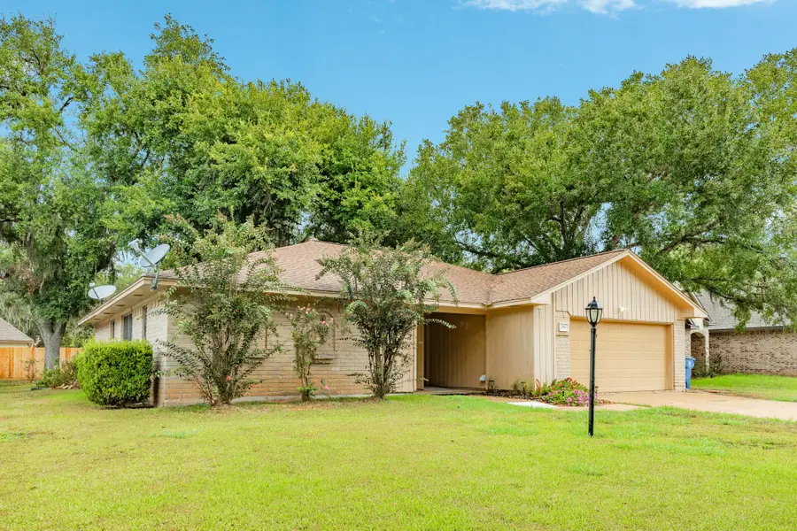 256 Freeman Boulevard, West Columbia, TX 77486 - #3