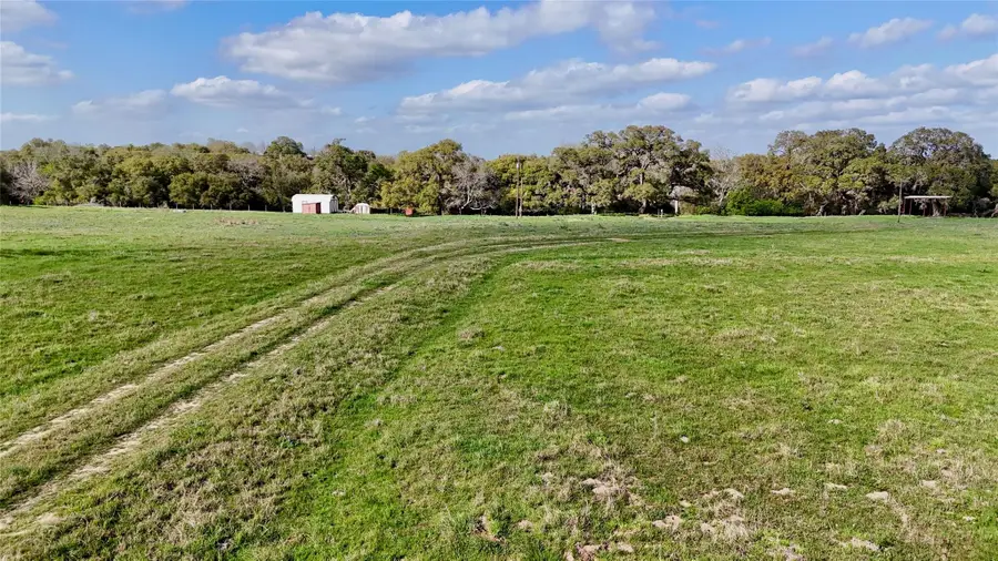 494 County Road 217c, Schulenburg, TX 78956 - Image #2