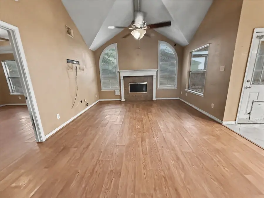 914 Chase Creek Circle, Bacliff, TX 77518 - #3