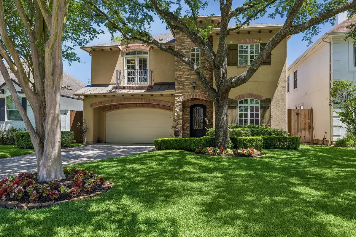 4920 Cedar Street, Bellaire, TX 77401 - #1