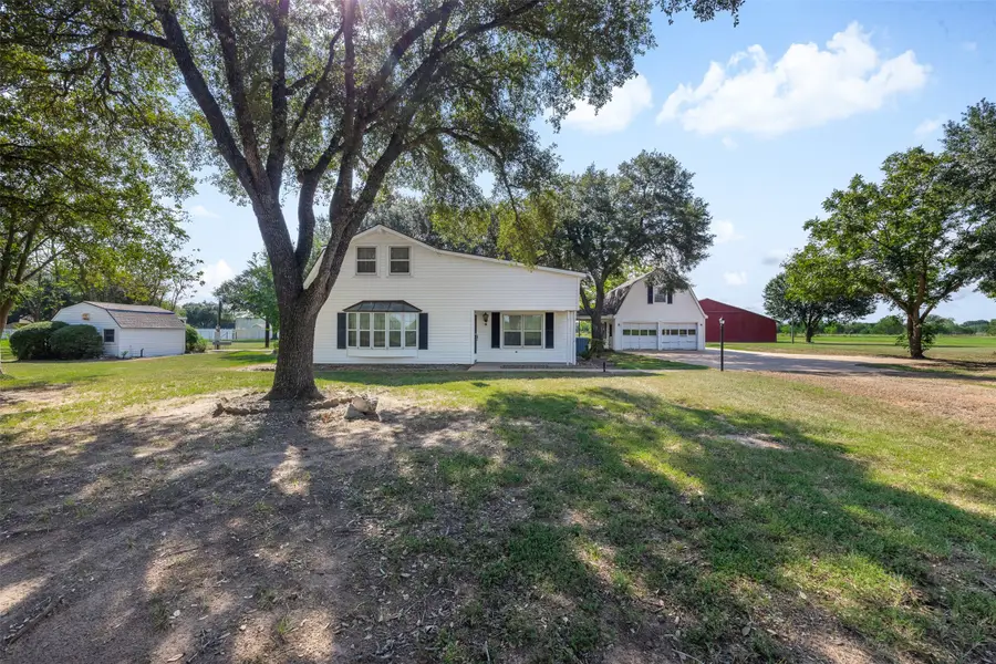 1713 Woody Lane, Sealy, TX 77474 - #2