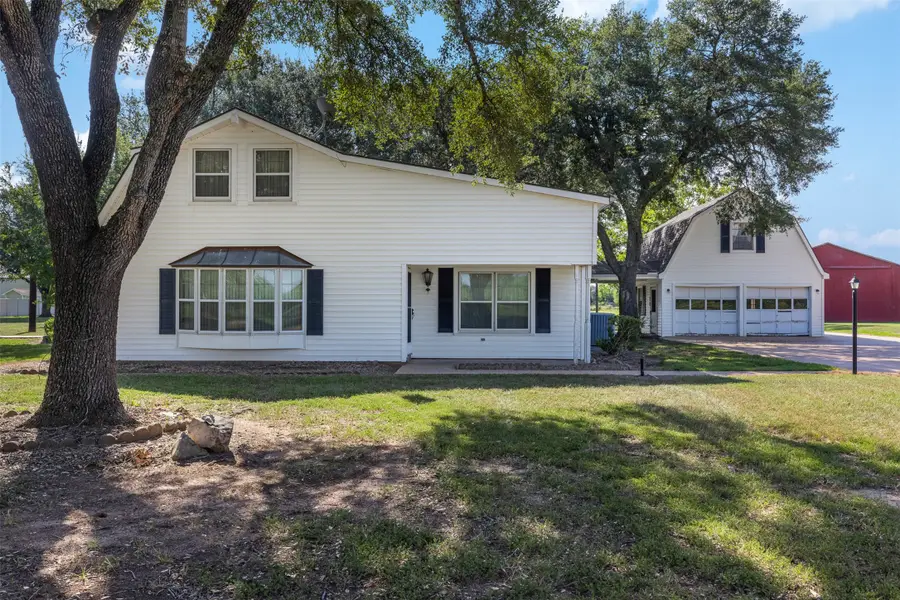 1713 Woody Lane, Sealy, TX 77474 - #3