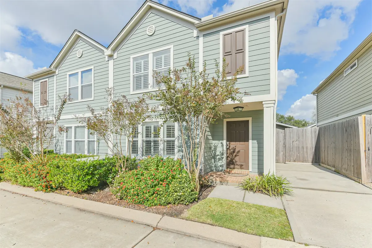 738 Redwing Place Drive, Houston, TX 77009 - #1