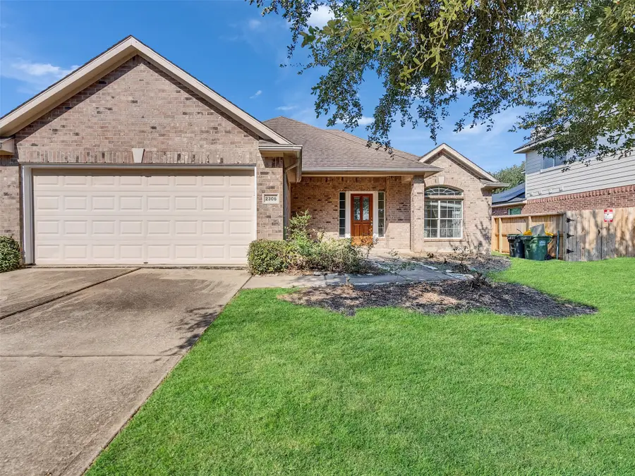 2306 Diamond Springs Drive, Pearland, TX 77584 - #3