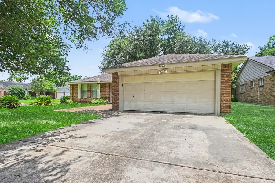 16715 Manowar Lane, Friendswood, TX 77546 - #2