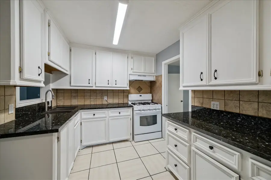 1512 Buchanan Street, Pasadena, TX 77502 - #2