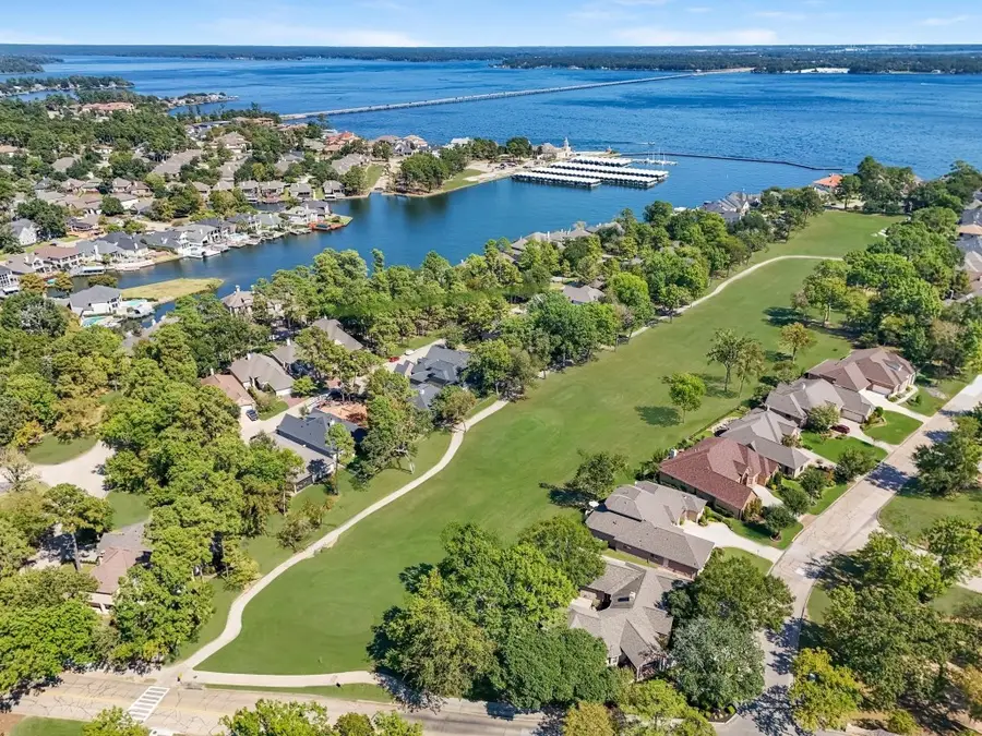 8 Winthrop Harbor, Montgomery, TX 77356 - #2