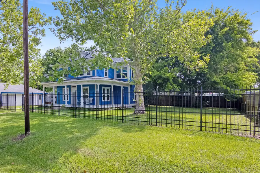 1200 4th Street, Palacios, TX 77465 - Image #2