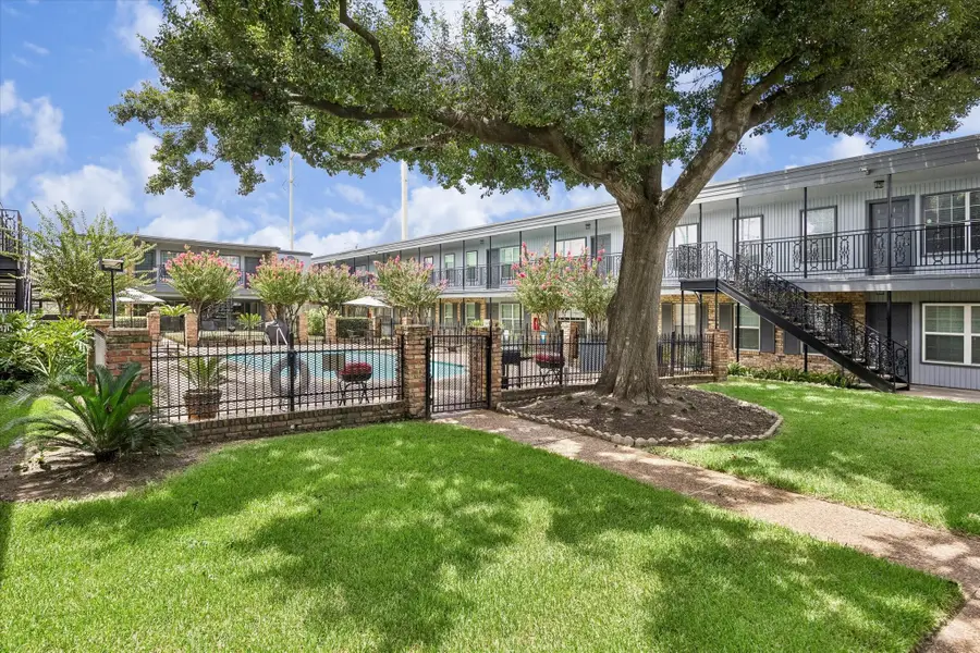 3131 Southwest Freeway #46, Houston, TX 77098 - #2