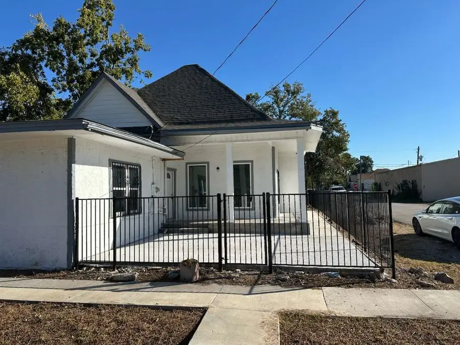 1912 Gentry Street, Houston, TX 77009 - Image #2