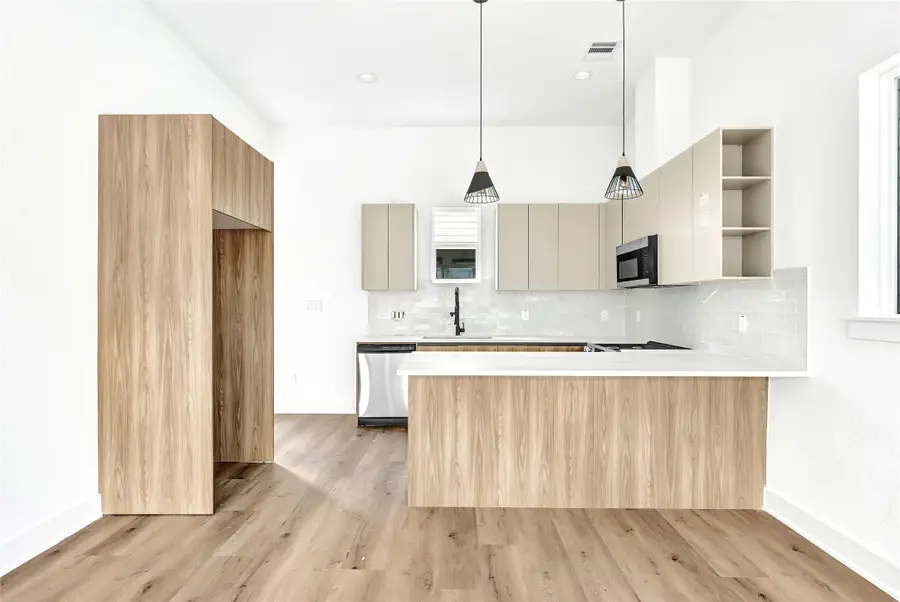 2595 Paul Quinn Street, Houston, TX 77091 - Image #3