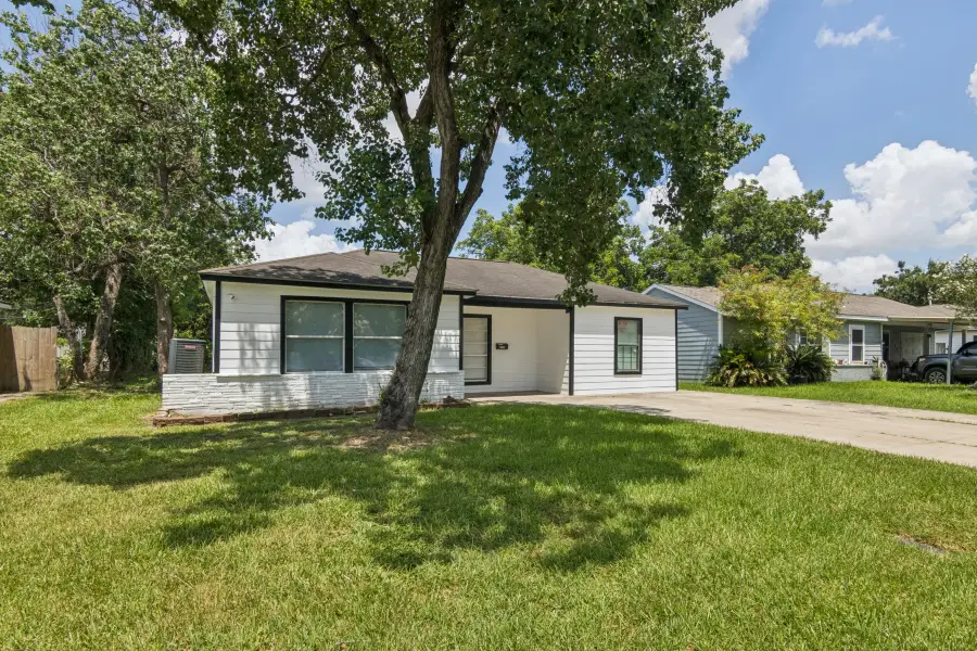 1408 Scarborough Lane, Pasadena, TX 77502 - #3
