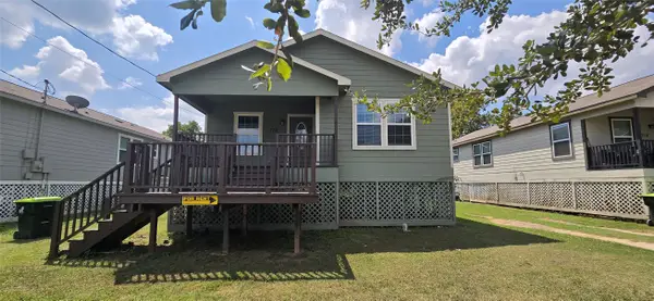 718 E Columbus Drive, Wharton, TX 77488