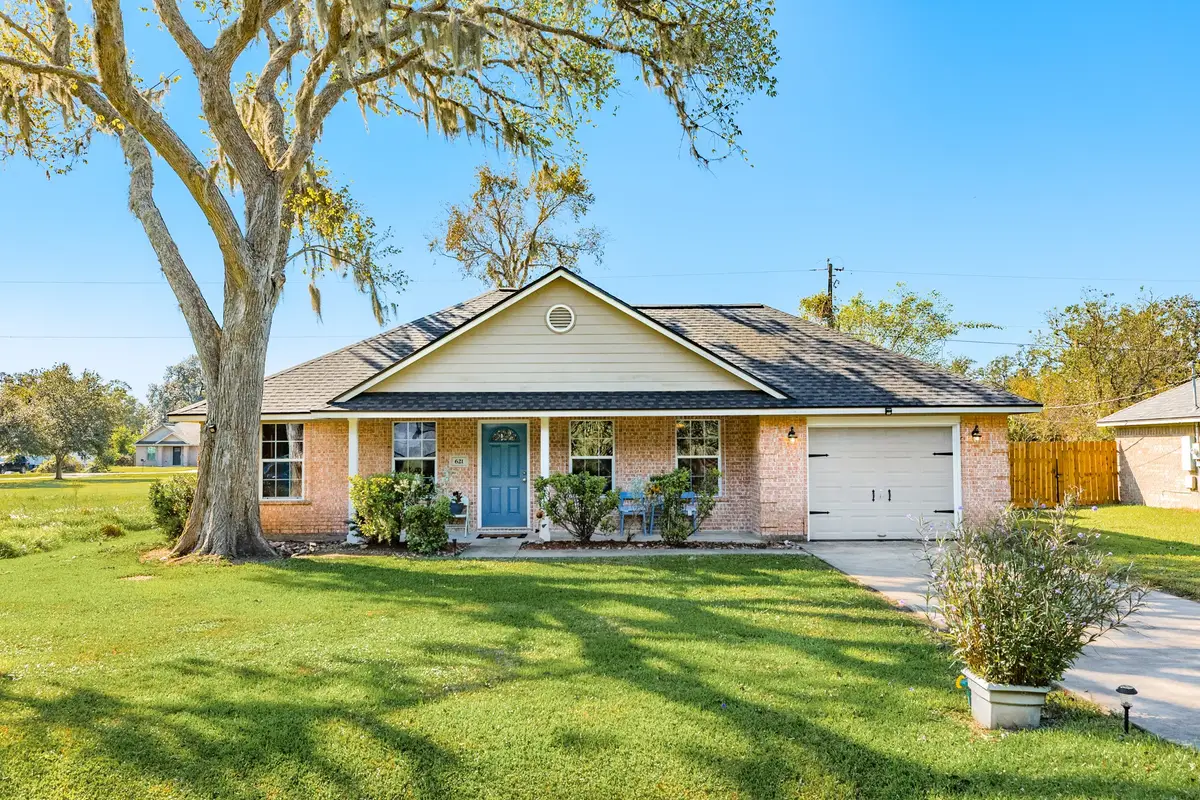 621 Humble Street, West Columbia, TX 77486 - Image #1