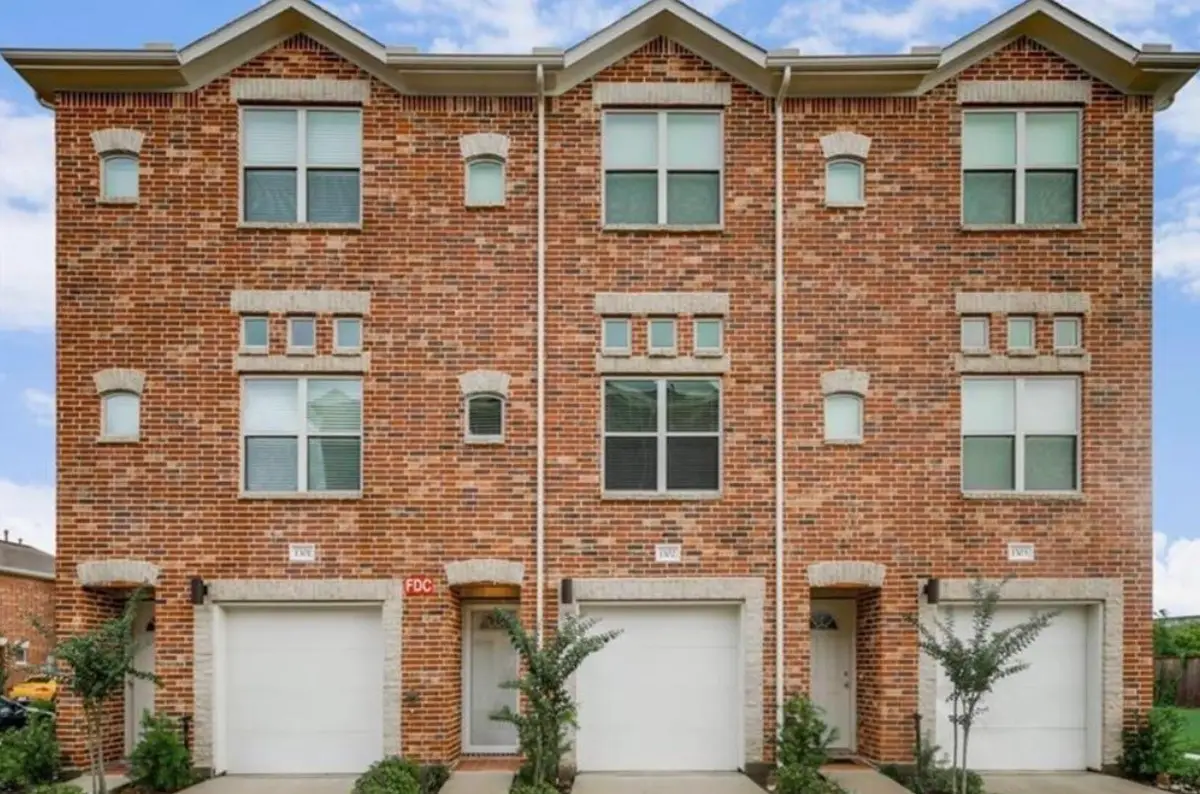 5941 South Loop E #1401, Houston, TX 77033 - Image #1