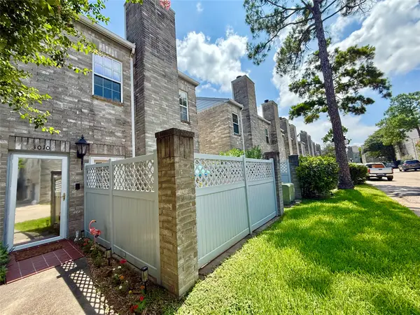 6000 Reims Road #3010, Houston, TX 77036