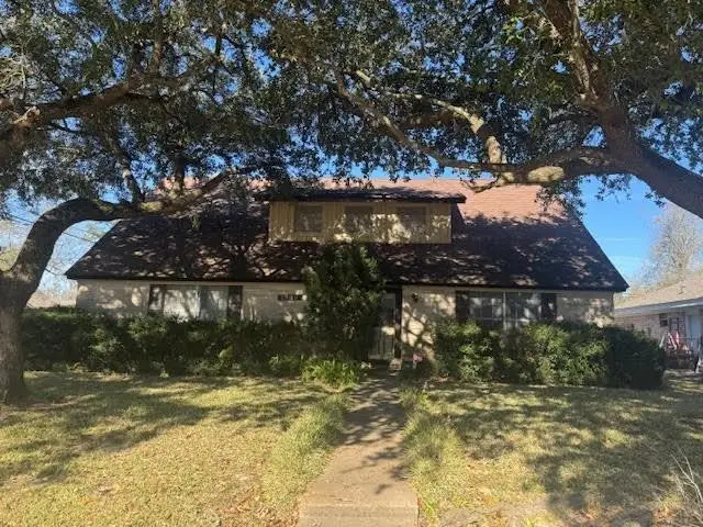 1948 W Kirby Avenue, Orange, TX 77632 - #1