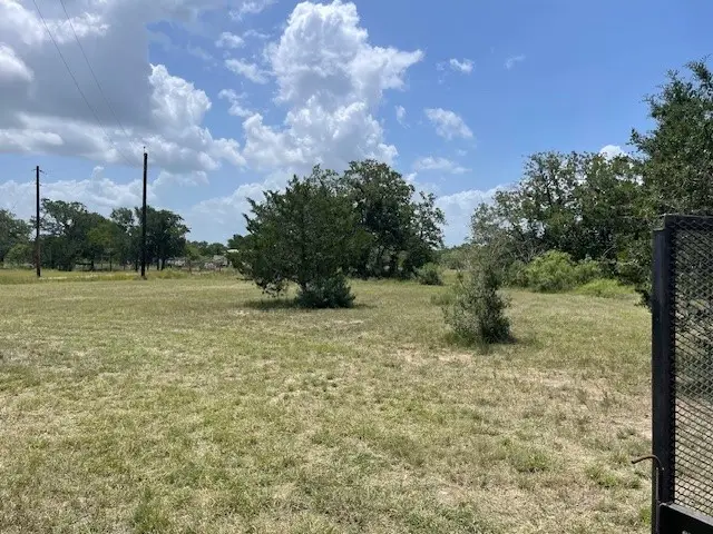 2937 Cr 420, Waelder, TX 78959 - Image #2