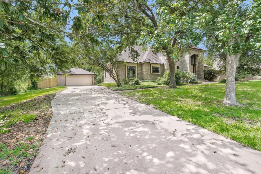 2607 Rip Van Winkle Dr, Pearland, TX 77581 - #2