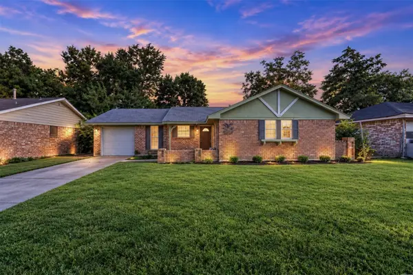 1514 Hidden Valley Drive, Houston, TX 77088