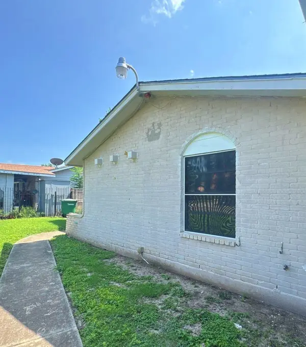 9139 Lytle Avenue, San Antonio, TX 78224