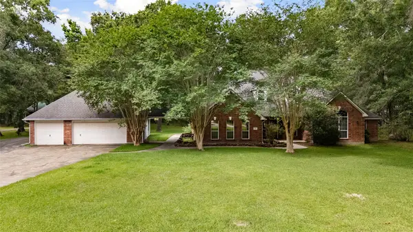 27410 Fairway Oaks Drive, Huffman, TX 77336