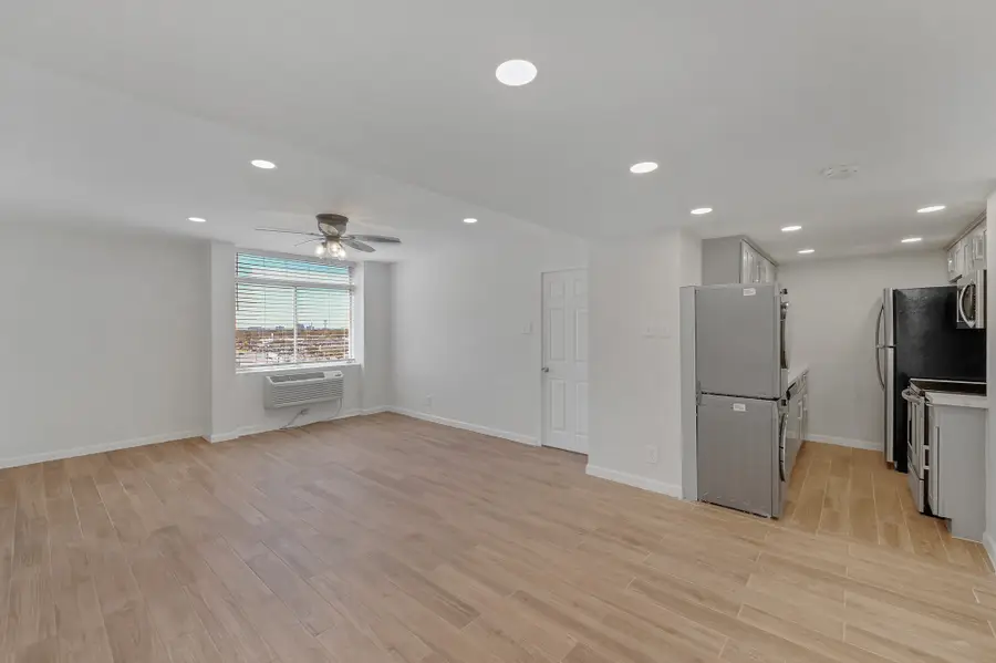 7520 Hornwood Drive #704, Houston, TX 77036 - Image #2