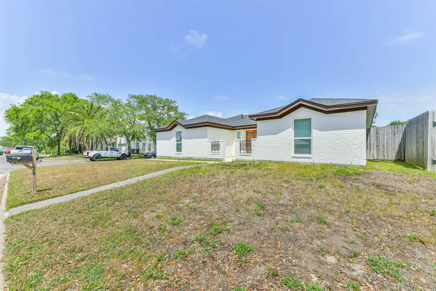 28 Back Bay Circle, Galveston, TX 77551 - #3