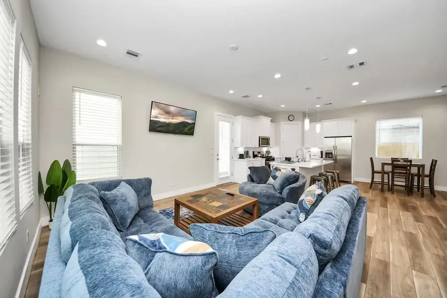 5935 Beall Street #B, Houston, TX 77091 - #3