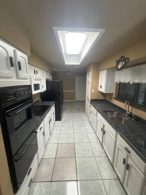 20114 Foxchester Lane, Humble, TX 77338 - Image #2