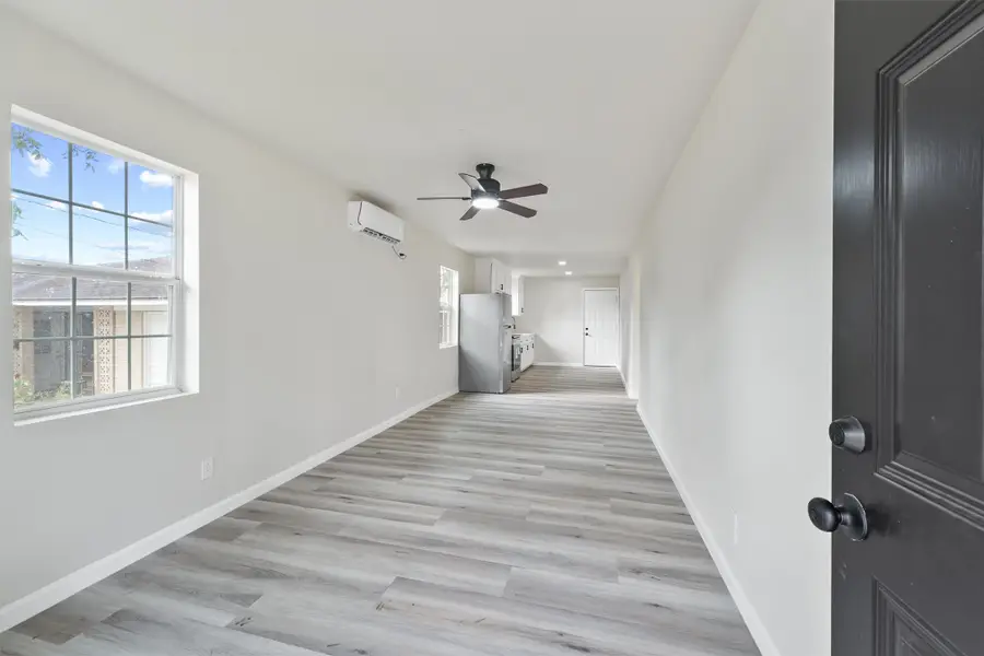 4611 W Hunting Street, Houston, TX 77026 - Image #2