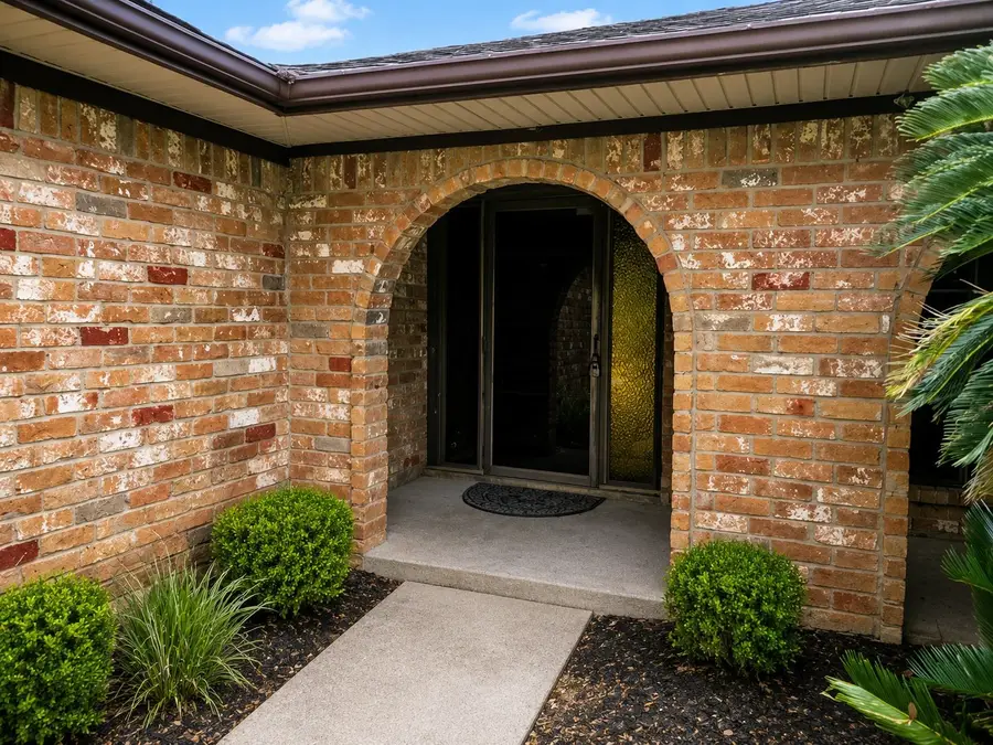 13610 Lynnwood Lane, Sugar Land, TX 77498 - #3