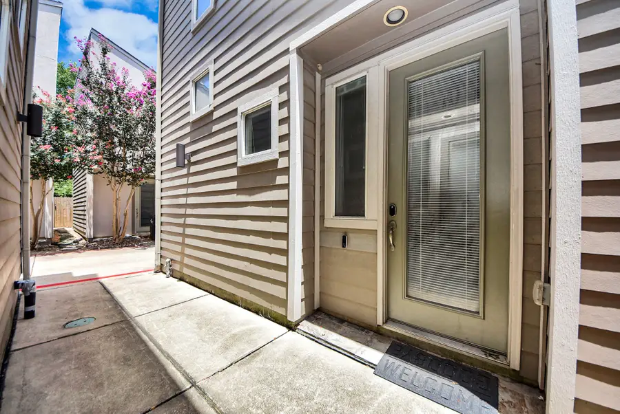 5326 Avenue J, Houston, TX 77011 - #2