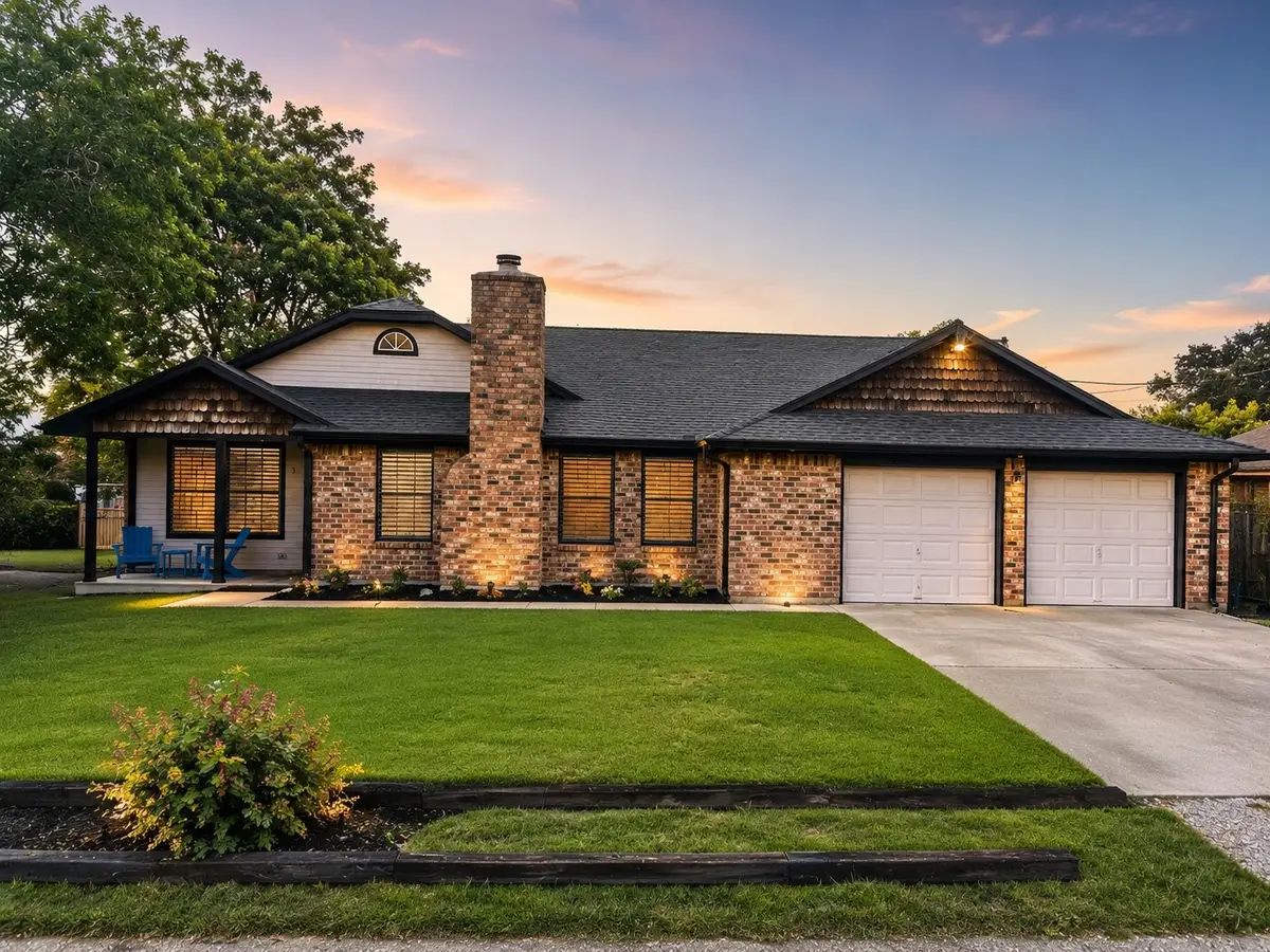 311 Blanchard Dr, Texas City, TX 77591 - #1
